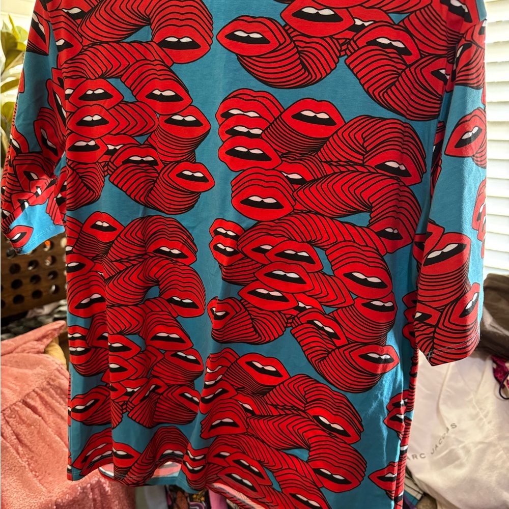 Vintage NOOWORKS Mouthy Top